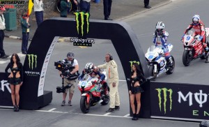 © iomtt.com - Michael Dunlop sorgte für den ersten Honda-Sieg bei der 2014er-TT