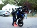 Motorrad-Stunts leicht gemacht