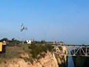 FMX Star Robbie Maddison springt 85 Meter über den Kanal von Korinth in Griechenland. Dicke Eier!!!