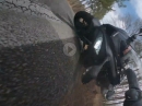 Lowsider Kawasaki ZX10R Crash ab in die Botanik - Grund flott