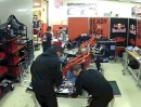 Moto3 Werks KTM - Aufbau der Rennmaschine im Zeitraffer des Red Bull Ajo Team