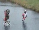 Motocross FMX Wasser Crash: Scheisse ich hab Wasser im Vergaser