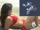 MotoX und Girls - perfekt inszeniert