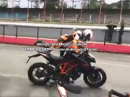 Wenn das Biest auskeilt: KTM 1290R Superduke wird böse ...