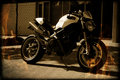 Ducati Monster 1100S klein